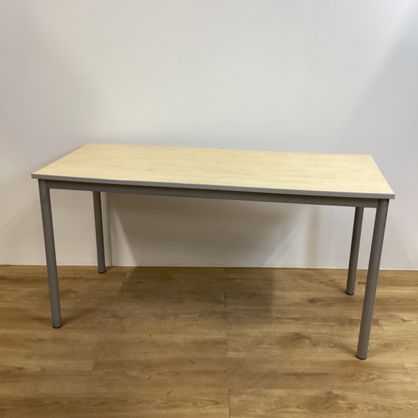 Artikel med ID: 4703 - Rakt skrivbord