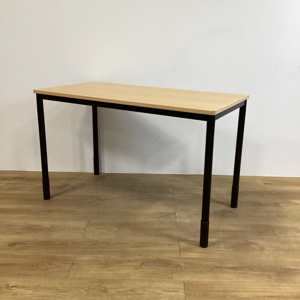 Artikel med ID: 6846 - Rakt skrivbord